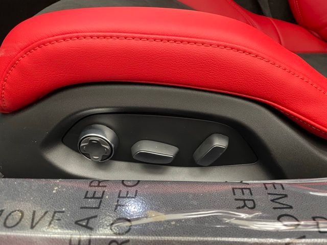 2025 Chevrolet Corvette 2LZ - Photo 8