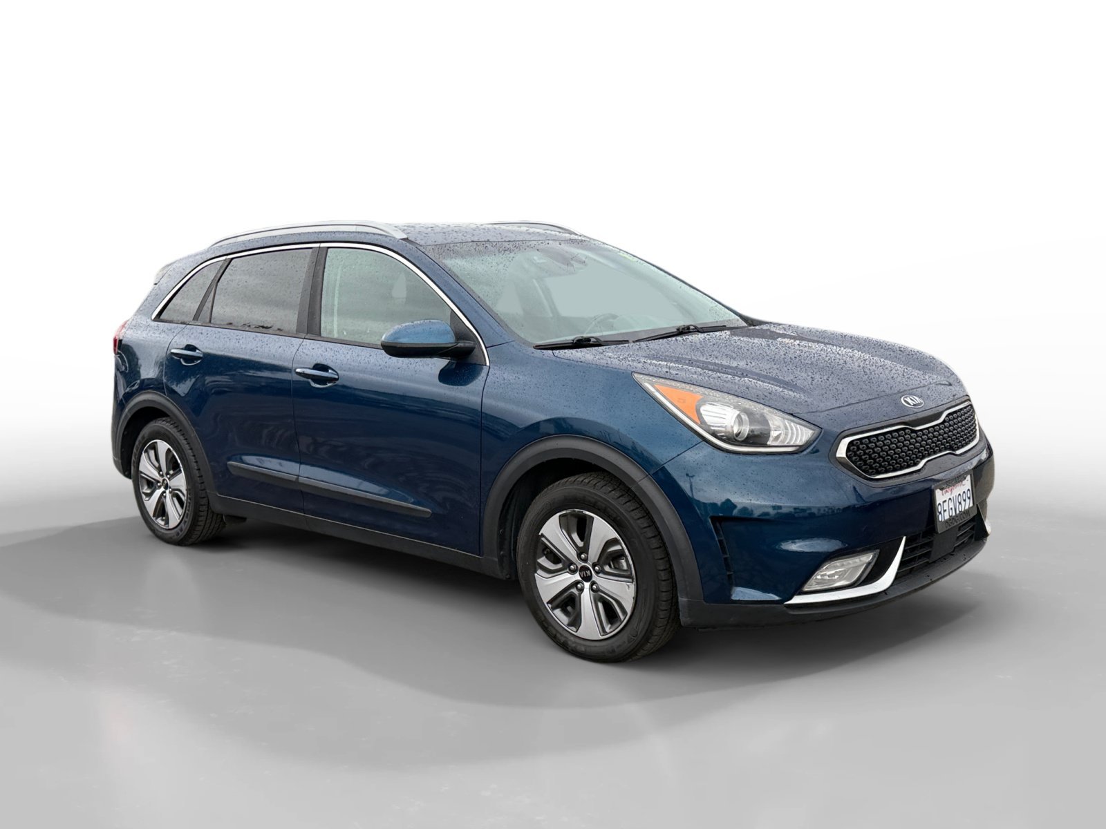 Used 2018 Deep Cerulean Kia LX image 7