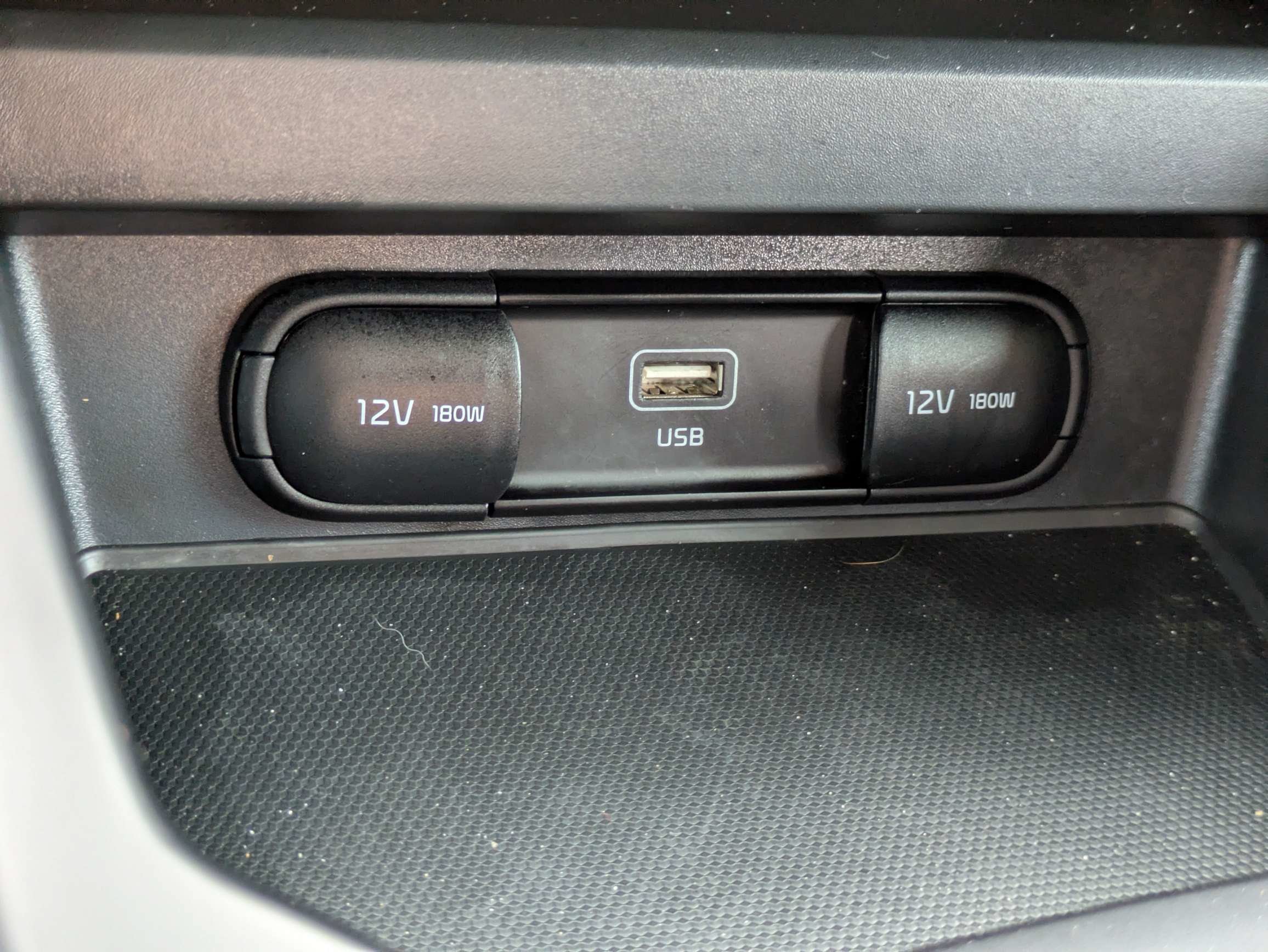 Used 2025 Inferno Red Kia LX image 24