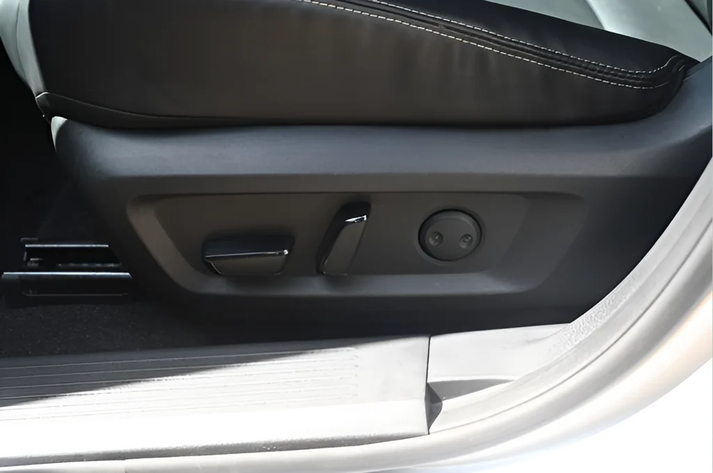 2022 Nissan Rogue SL - Photo 20