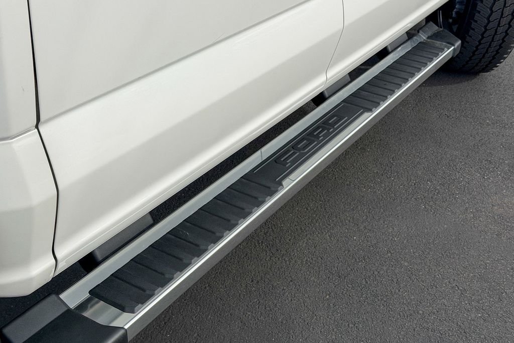 New 2026 Star White Metallic Tri-Coat Ford F-250® Lariat® image 7