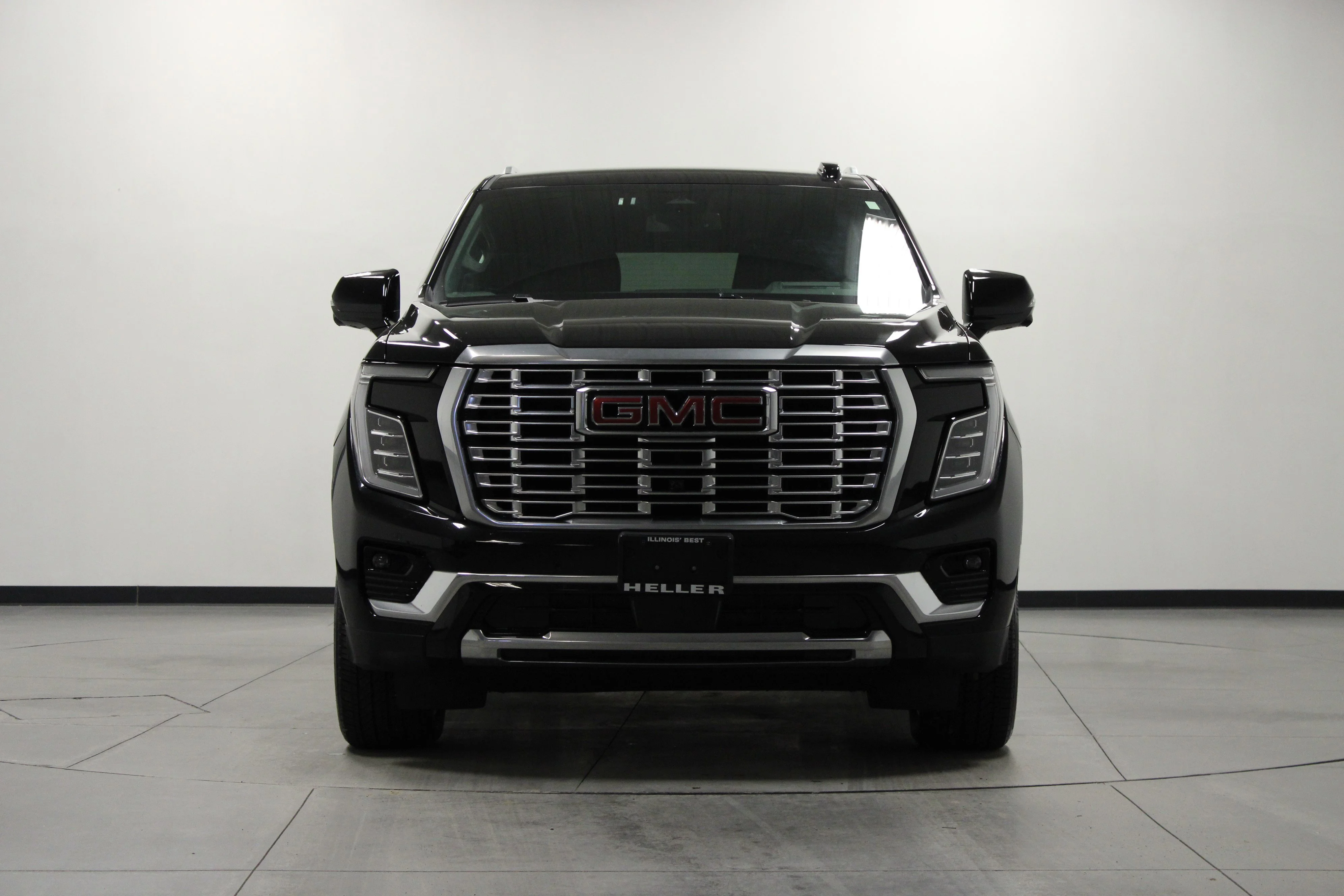Used 2025 Onyx Black GMC Denali image 9