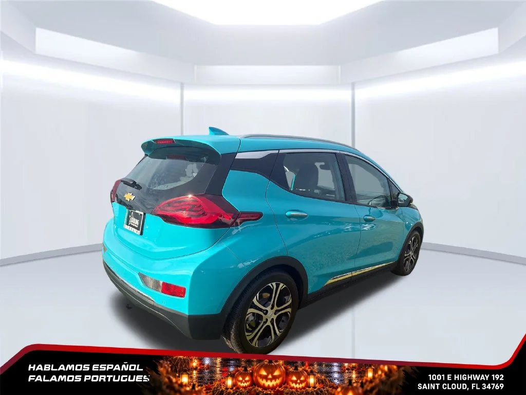 Used 2021 OASIS BLUE Chevrolet Premier image 5