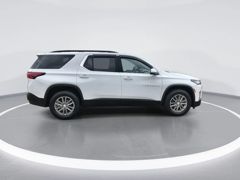 Used 2023 White Chevrolet LT image 9