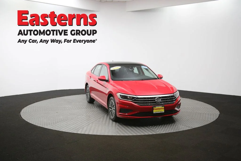 Used 2019 Red Volkswagen SEL image 51