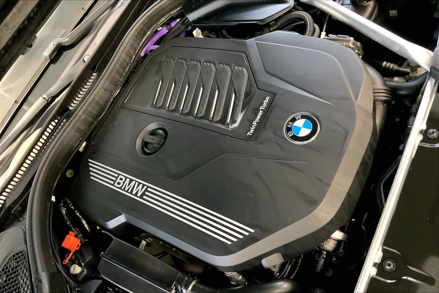 Certified Used 2023 Carbon Black Metallic BMW 540i xDrive image 31