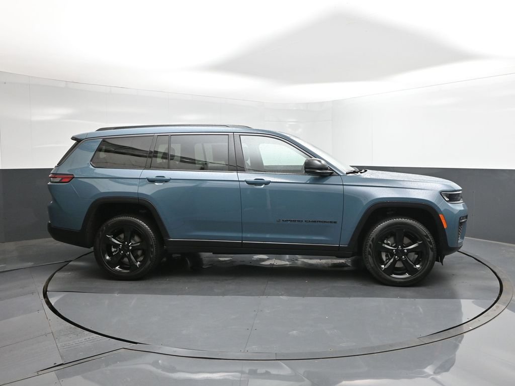 New 2026 Steel Blue Exterior Paint Jeep Limited image 14