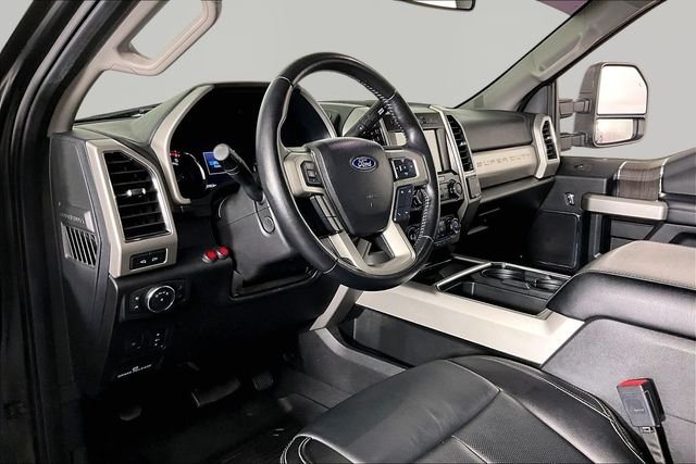 Used 2021 White Ford Lariat image 17
