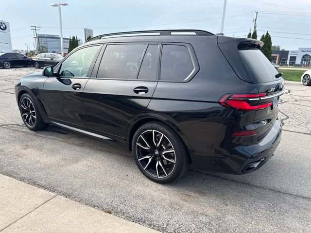 Used 2023 Black Sapphire Metallic BMW xDrive40i image 9