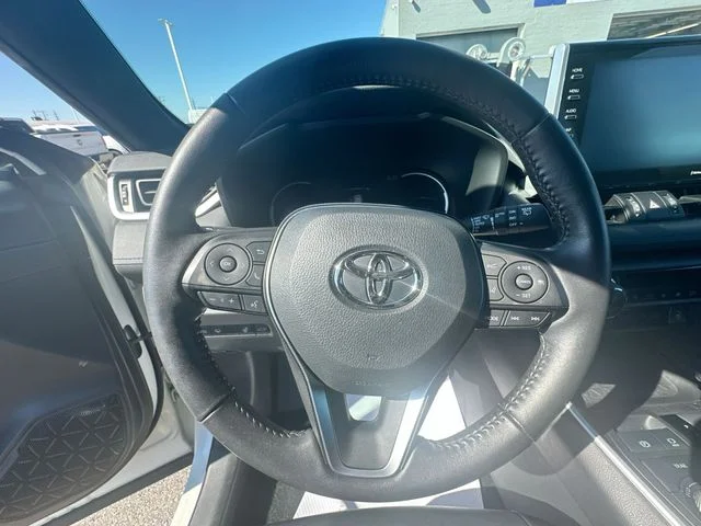 Used 2022 White Toyota XSE image 16