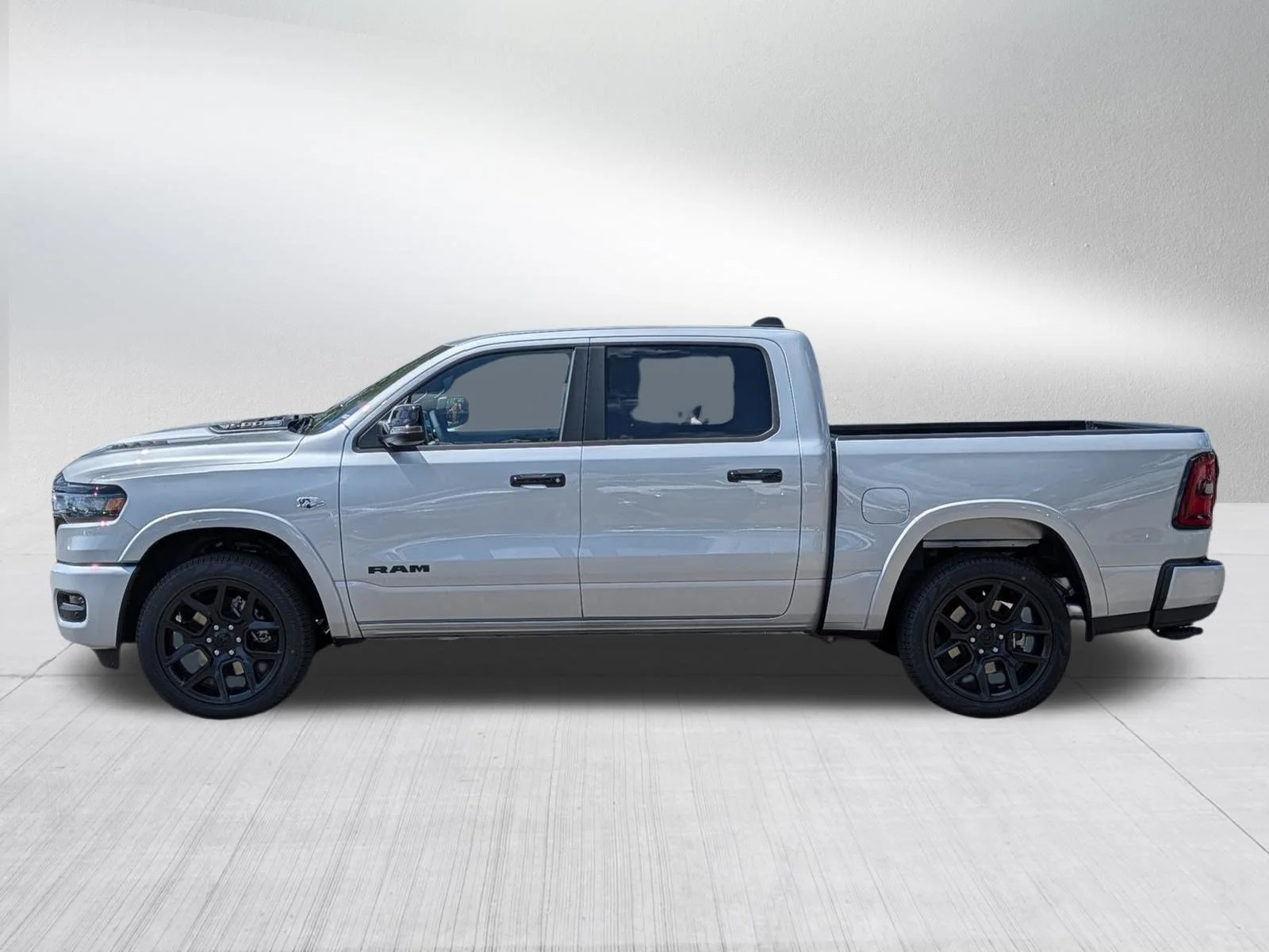 New 2026 Silver Zynith Exterior Paint RAM Laramie image 4