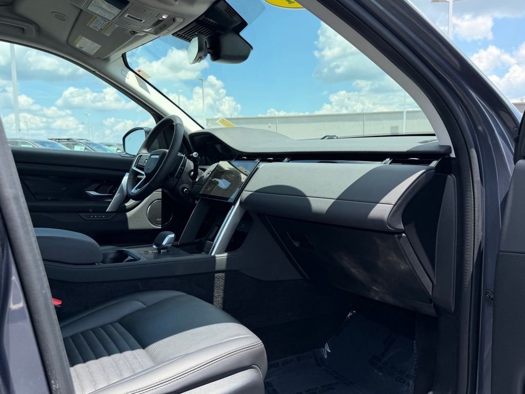 Used 2024 Gray Land Rover S image 23