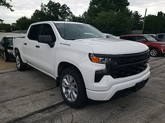 Used 2026 White Chevrolet Custom image 3