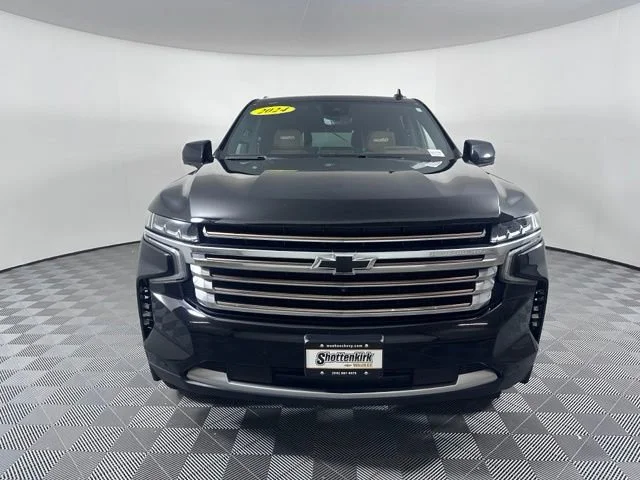 Used 2024 Black Chevrolet High Country image 2
