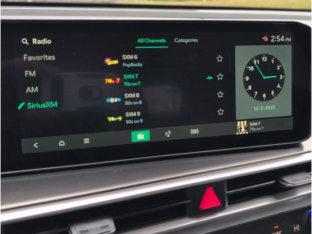 New 2026 Wolf Gray Kia S image 14