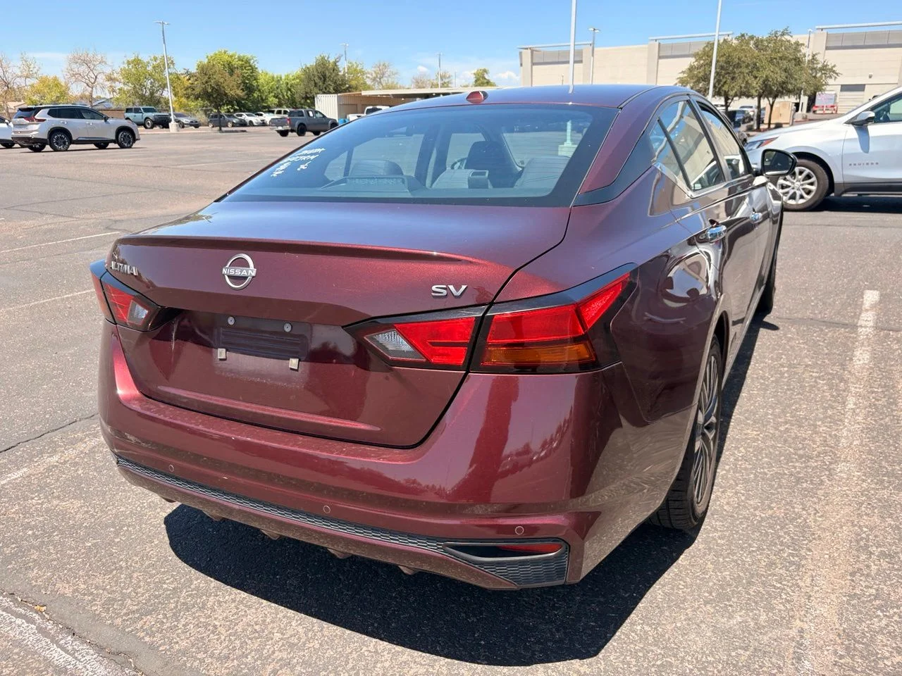 Used 2024 Garnet Pearl Metallic Nissan 2.5 SV image 4