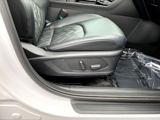 Certified Used 2024 White Kia X-Pro Prestige image 36