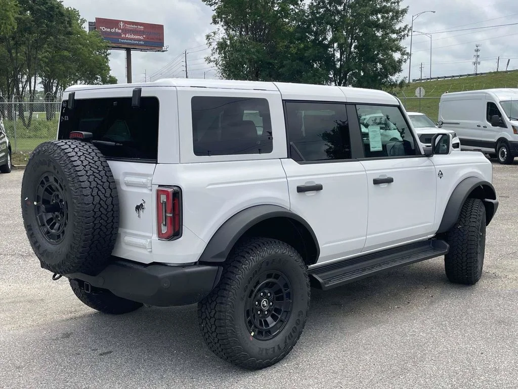 New 2026 White Ford Outer Banks image 3