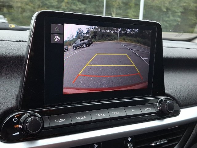 Used 2022 Red Kia LXS image 18