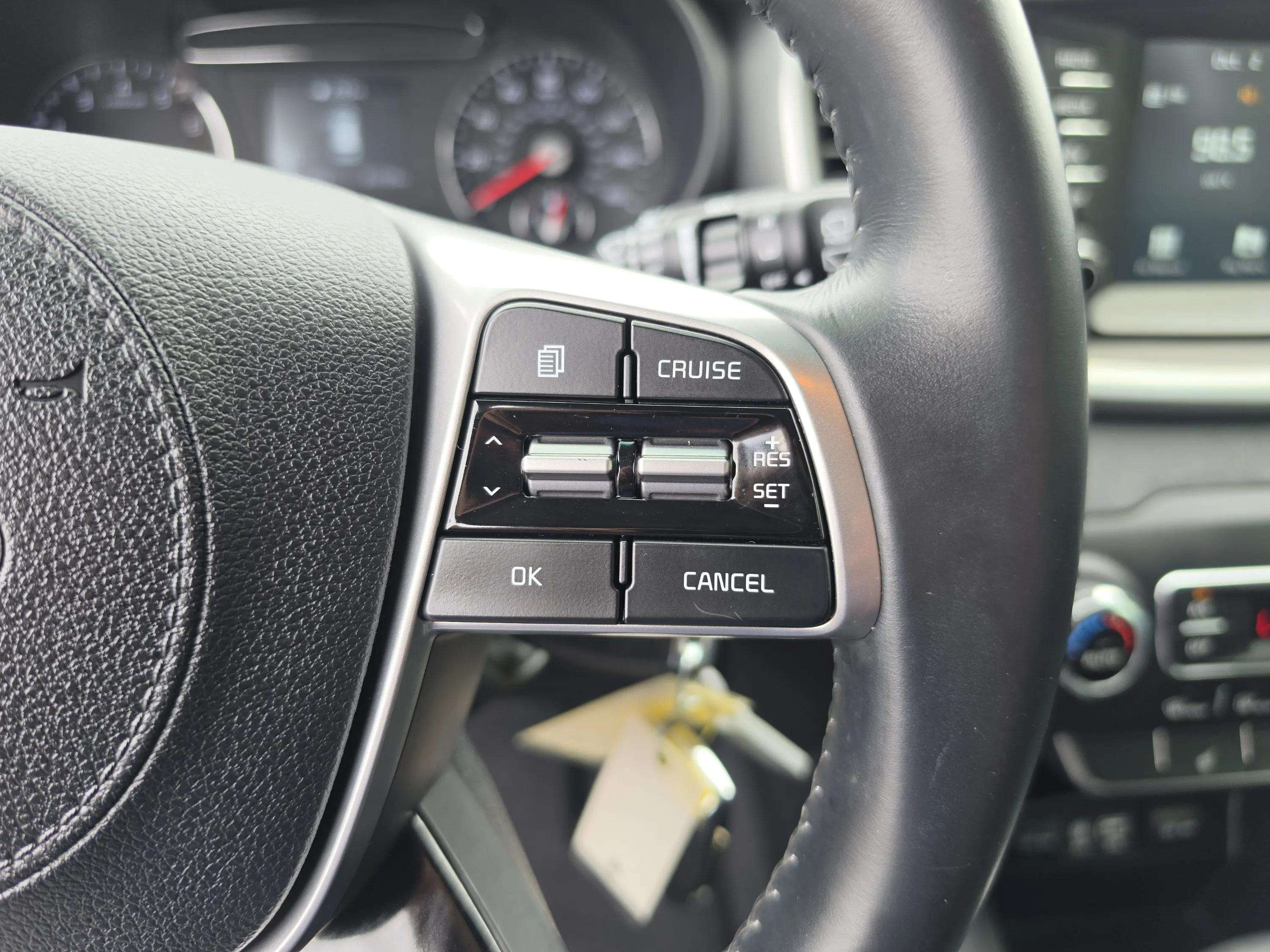 Used 2019 Platinum Graphite Kia LX V6 image 33