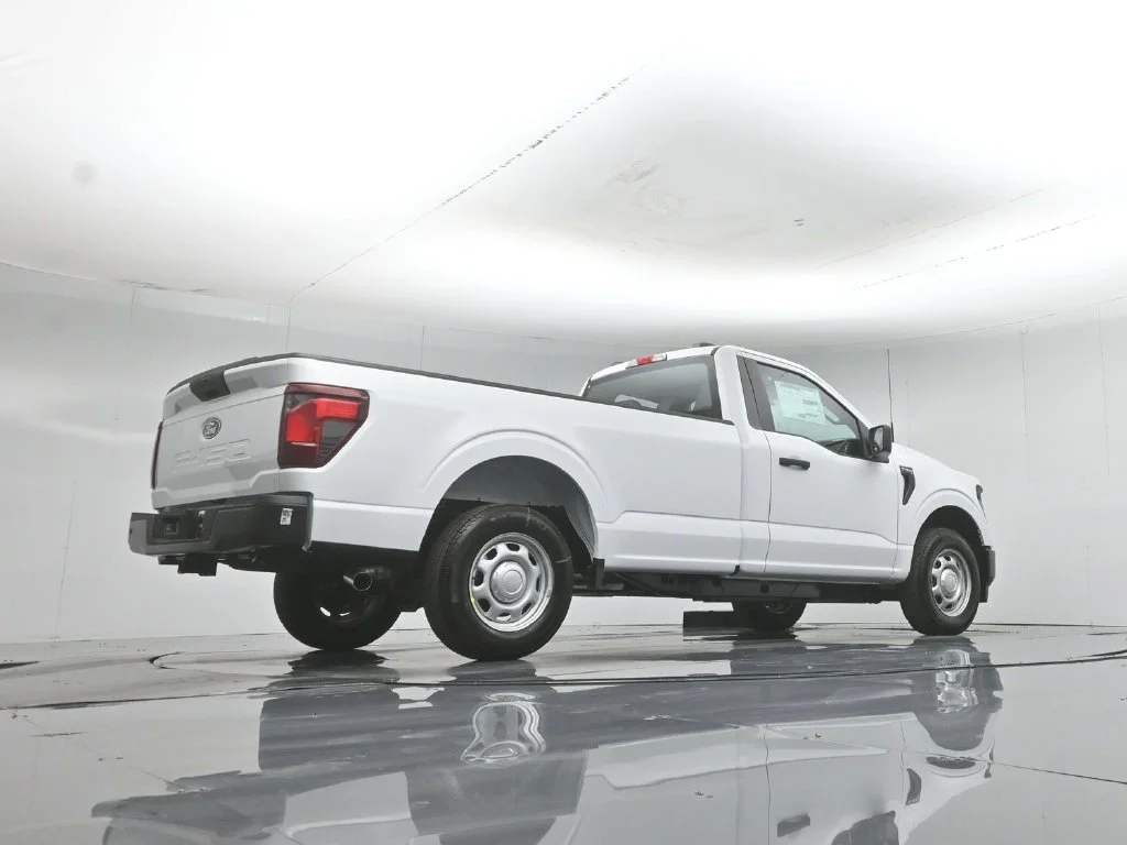 New 2026 Oxford White Ford XL image 38