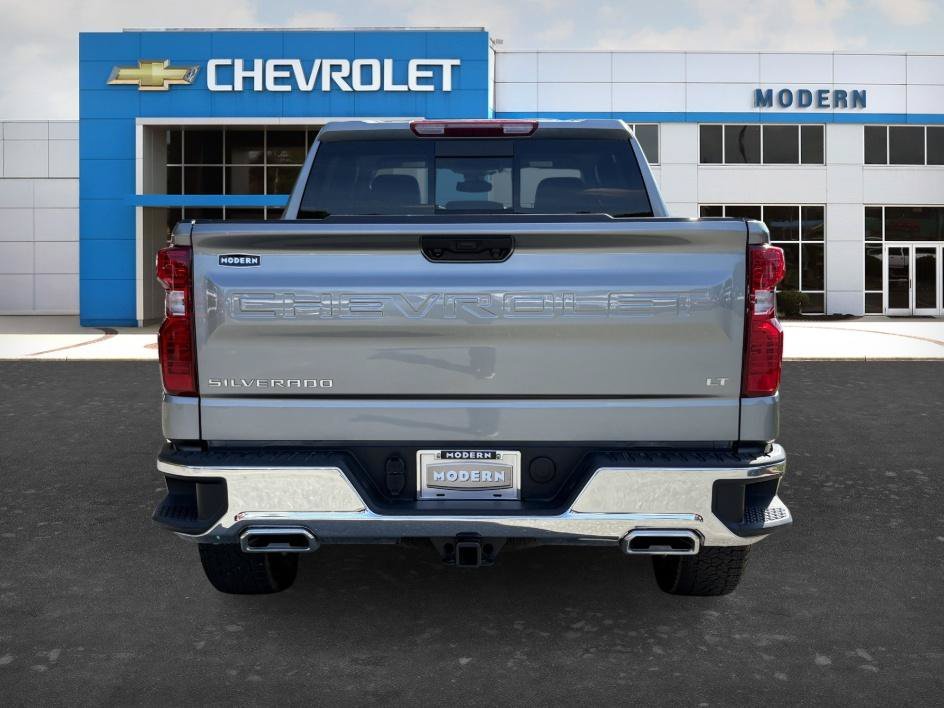 Used 2025 Sterling Gray Metallic Chevrolet LT image 4