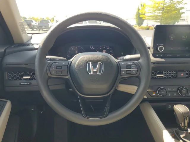 2025 Honda Accord SE - Photo 10