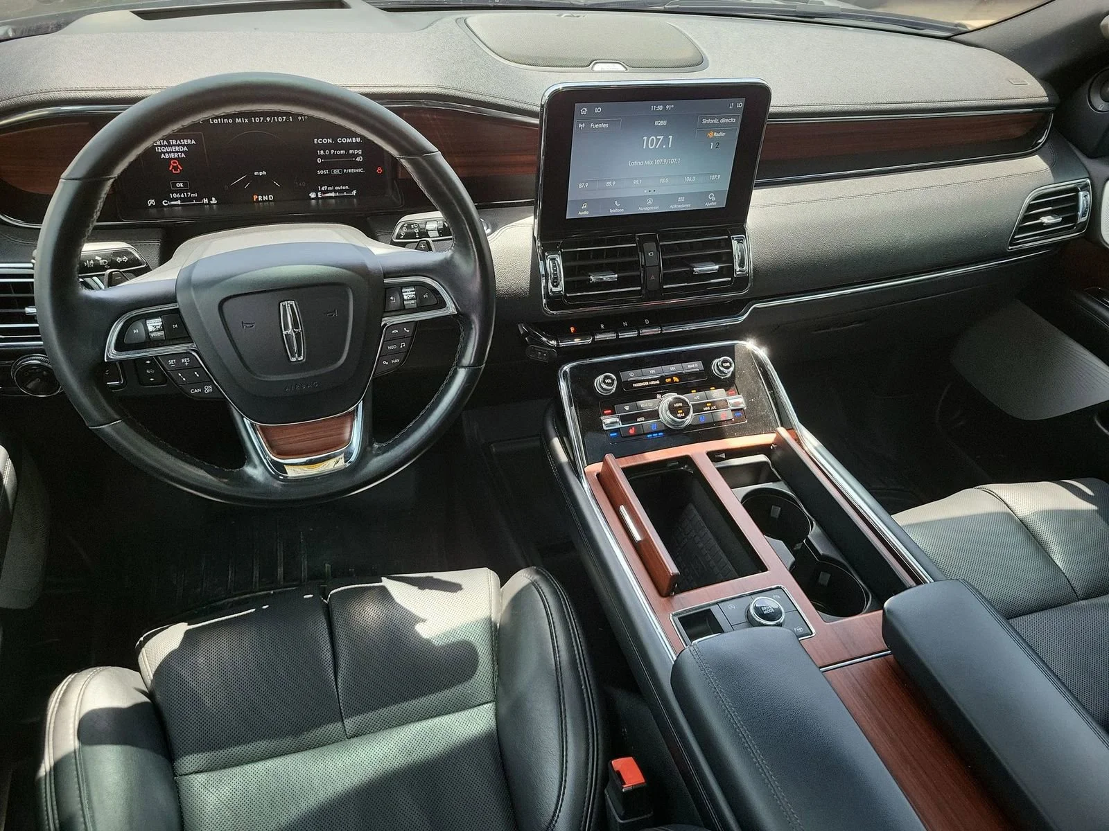 Used 2020 Black Lincoln Reserve L image 21