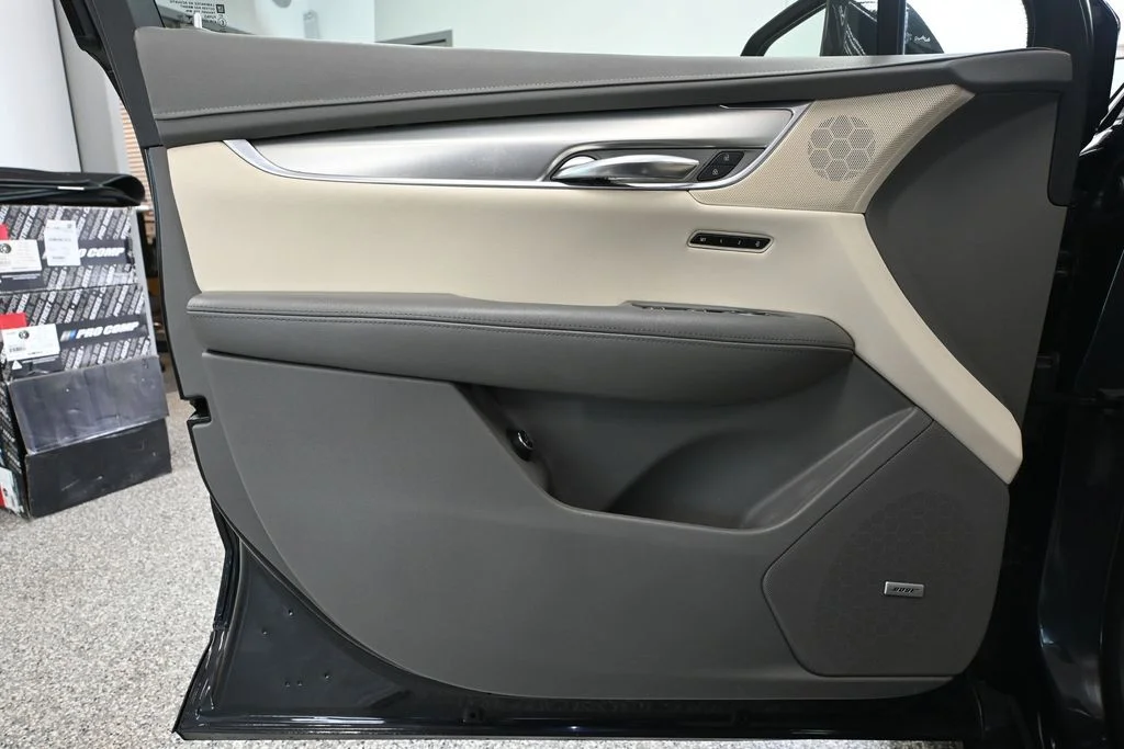 Used 2019 Black Cadillac Luxury image 19