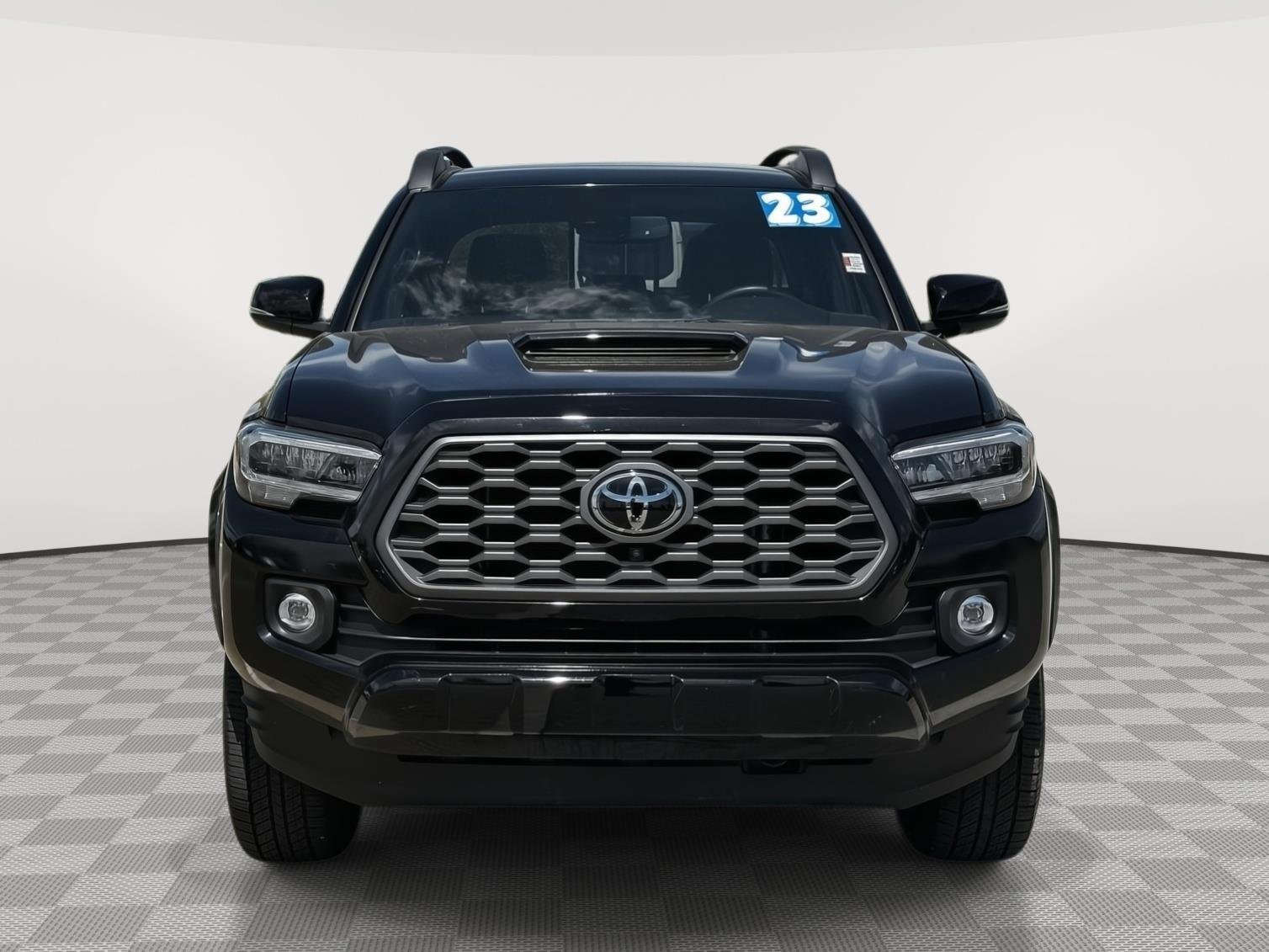 Used 2023 Toyota Tacoma TRD Sport with VIN 3TMDZ5BN3PM160345 for sale in Kansas City