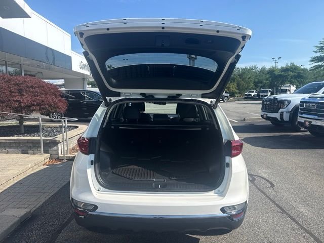 Used 2022 White Kia EX image 21