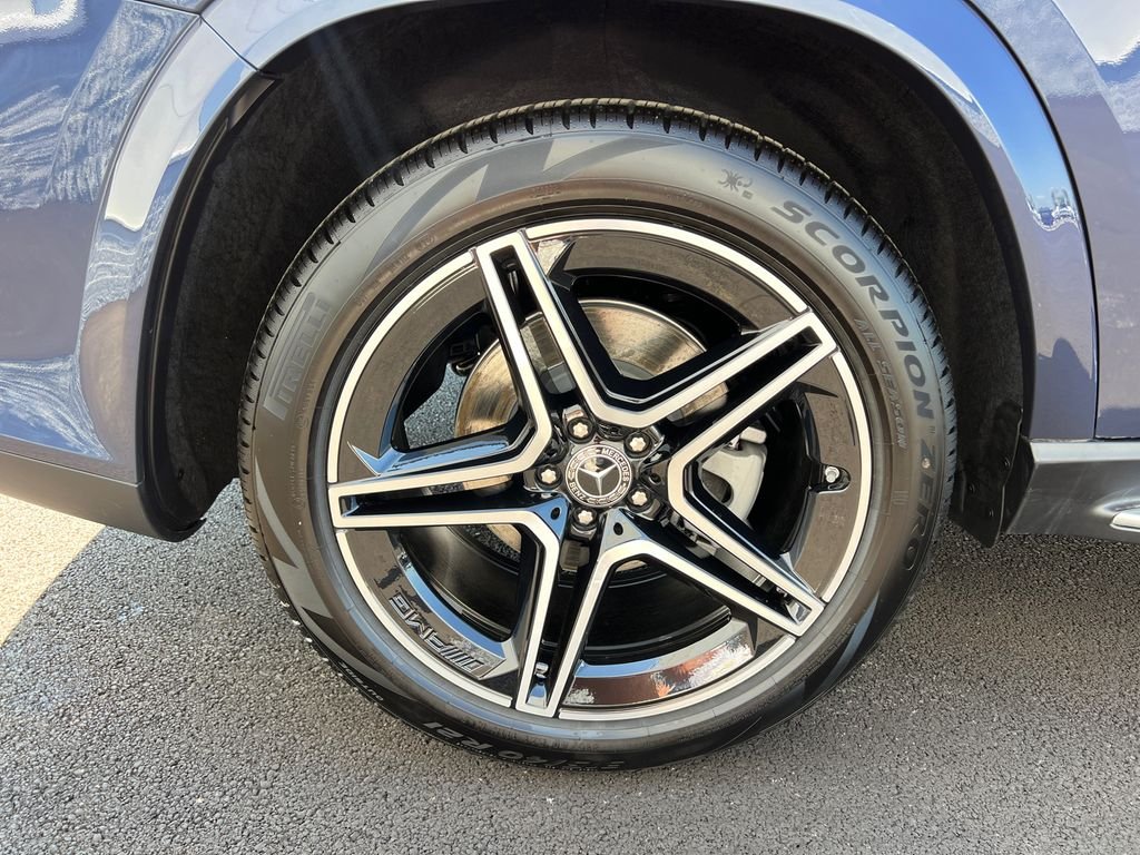New 2026 Twilight Blue Metallic Mercedes-Benz GLS450 image 35