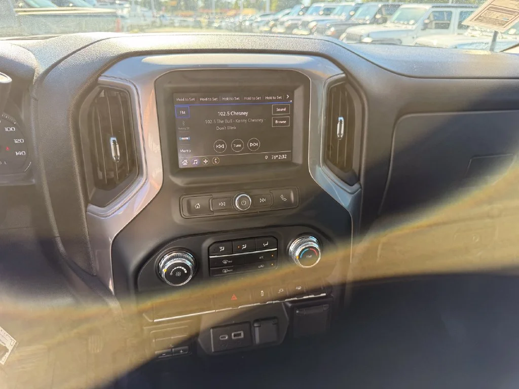 Used 2022 White GMC Pro image 11