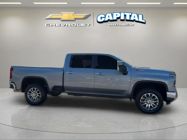 Used 2025 Gray Chevrolet LTZ image 6