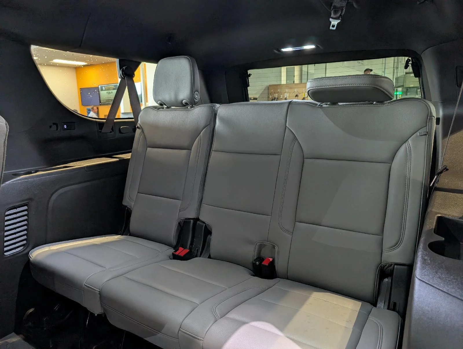 Used 2024 Midnight Blue Metallic Chevrolet Z71 image 25