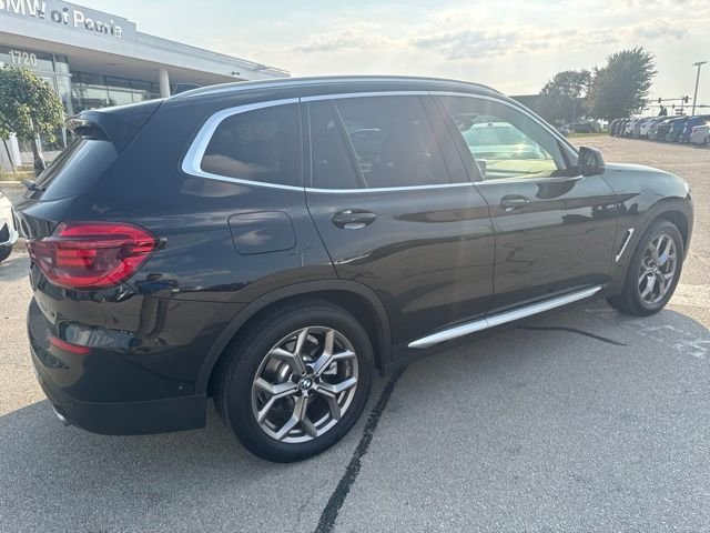 Used 2021 Black Sapphire Metallic BMW xDrive30i image 6