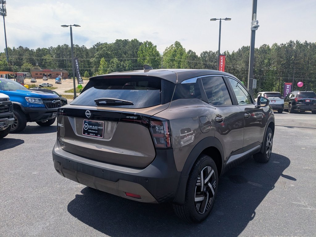 Used 2025 Canyon Bronze Metallic Nissan SV image 5