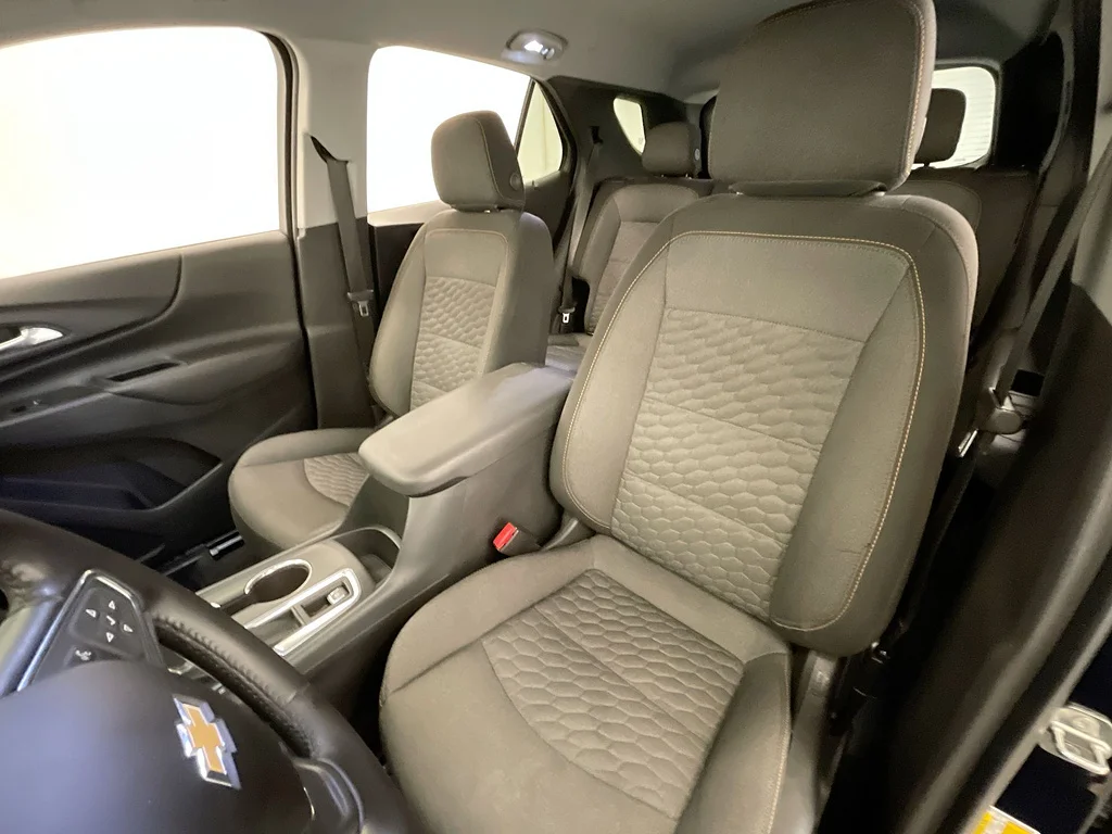 Used 2020 BLUE Chevrolet LT image 19