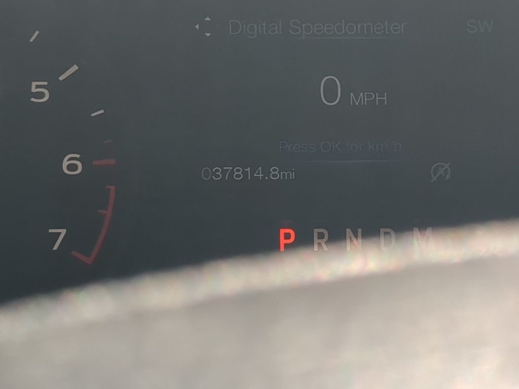 Used 2020 White Ford XL image 27