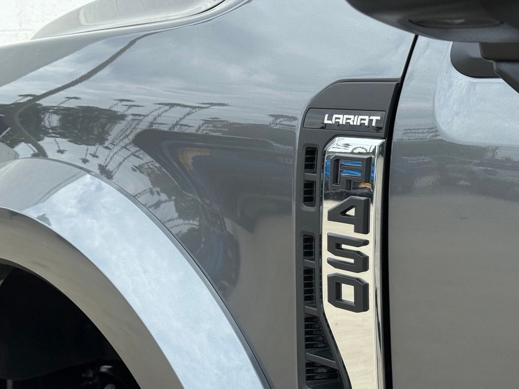 New 2026 Gray Ford Lariat image 21