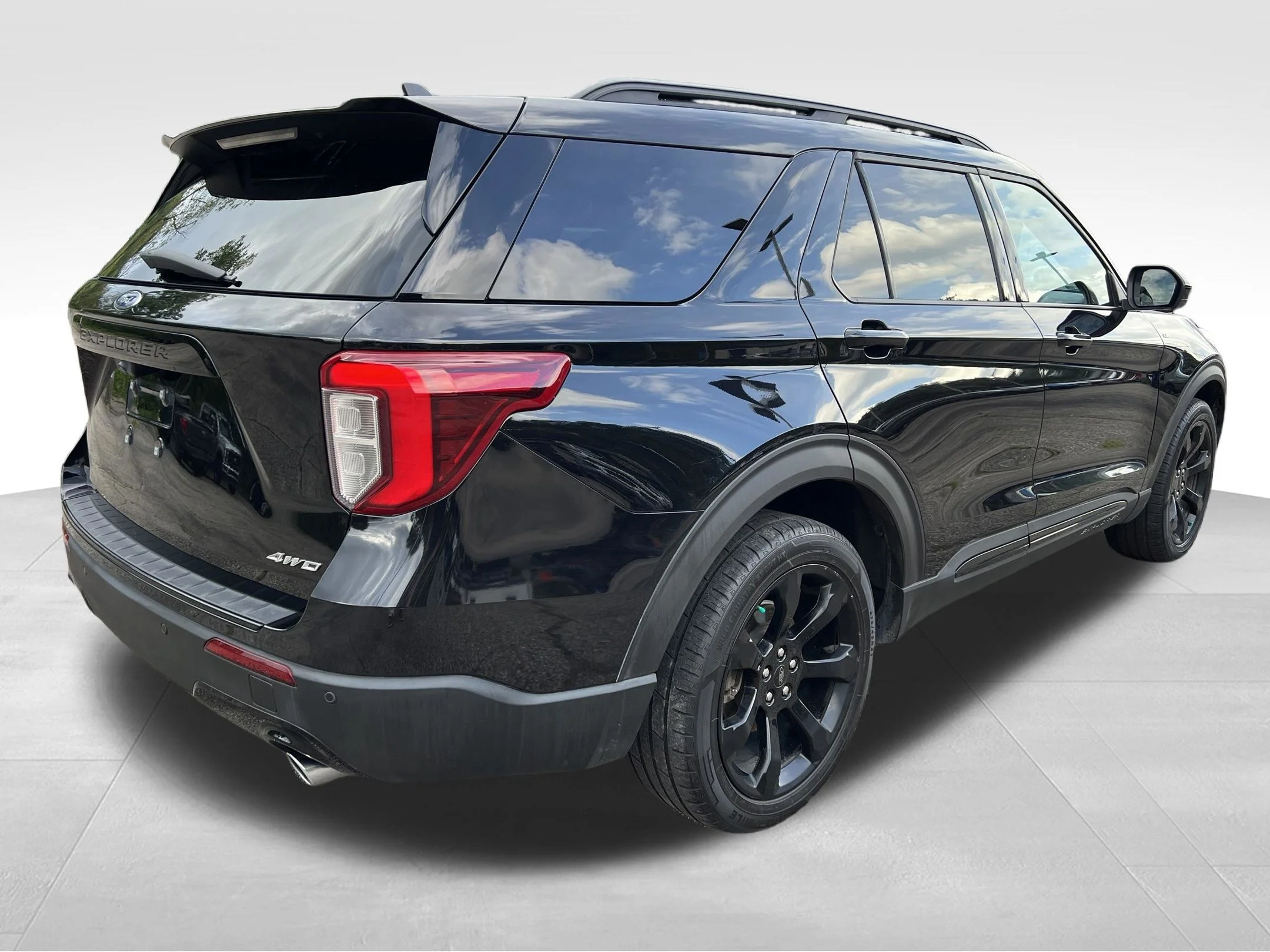 Used 2023 Black Ford ST-Line image 7