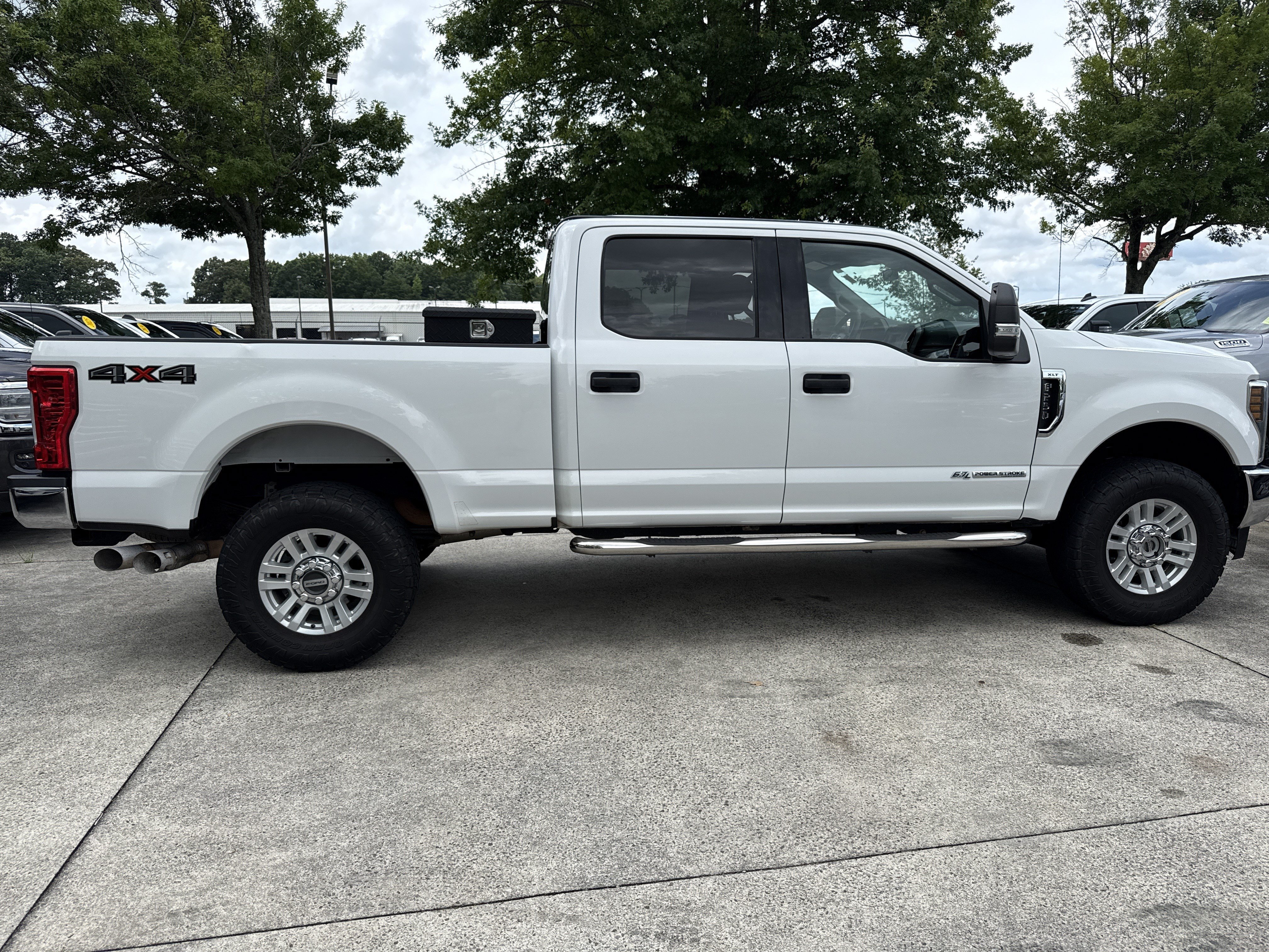 Used 2019 Oxford White Ford XLT image 8