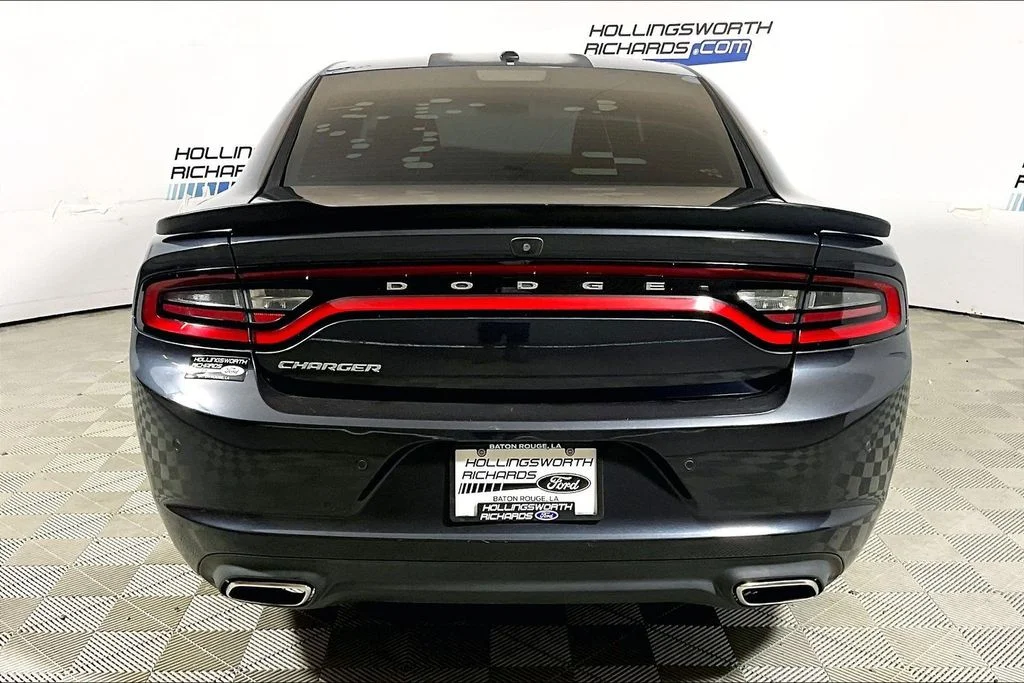 Certified Used 2019 Maximum Steel Metallic Dodge SXT image 4