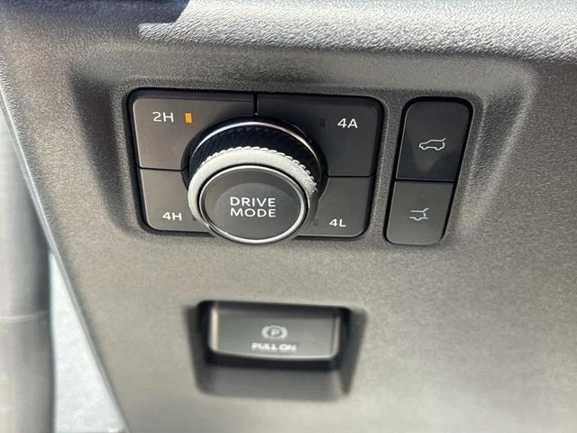 Certified Used 2025 Oxford White Ford Active image 38