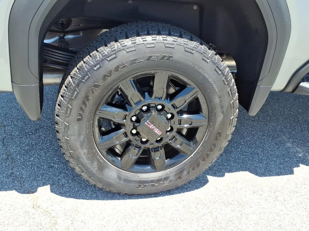 2026 GMC Sierra 2500HD AT4 - Photo 28
