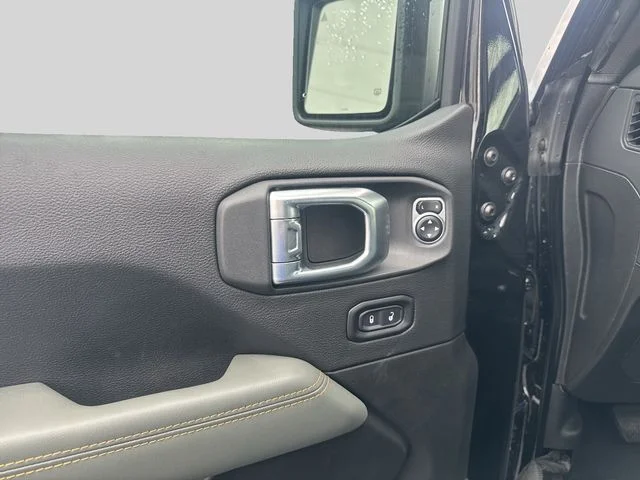 New 2026 Black Clear-Coat Exterior Paint Jeep Mojave image 7