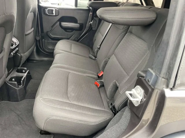 Used 2019 Gray Jeep Unlimited Sport S image 19