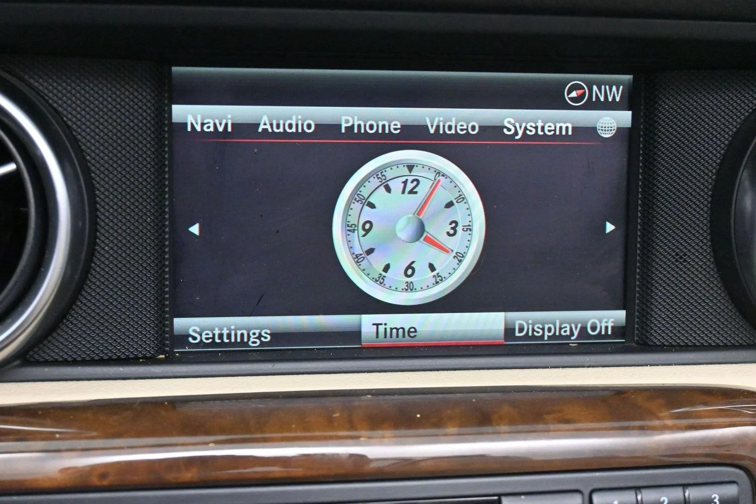 Used 2015 White Mercedes-Benz SLK 250 image 28