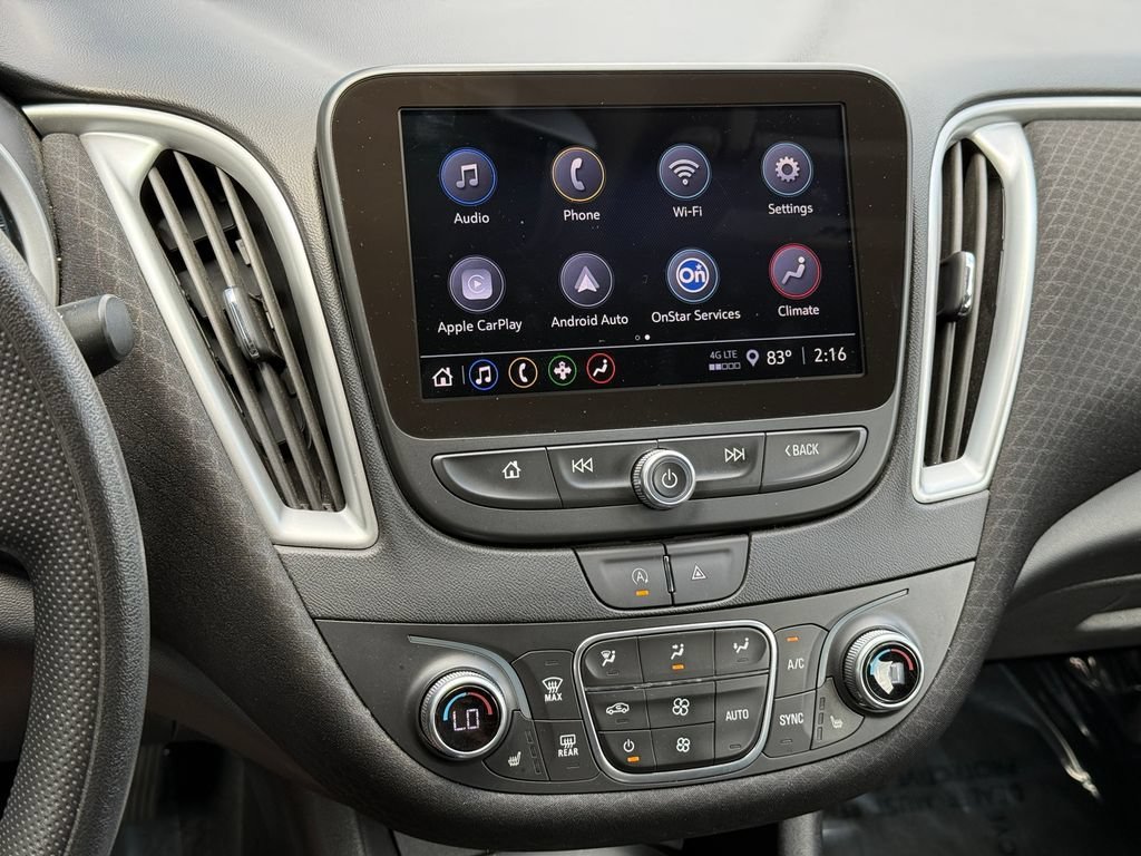 Used 2024 Summit White Chevrolet 1LT image 28