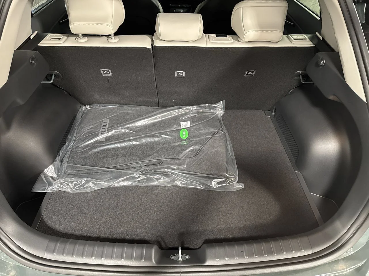New 2026 Steel Gray Kia EX image 28